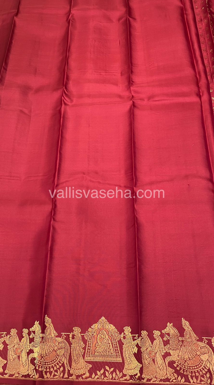 Pure Kanchipuram Silk Saree - Lakdhadeepam Butta with Self embossed Checks & Pallaku Design Self Border- Maroon shade  - VVPS006