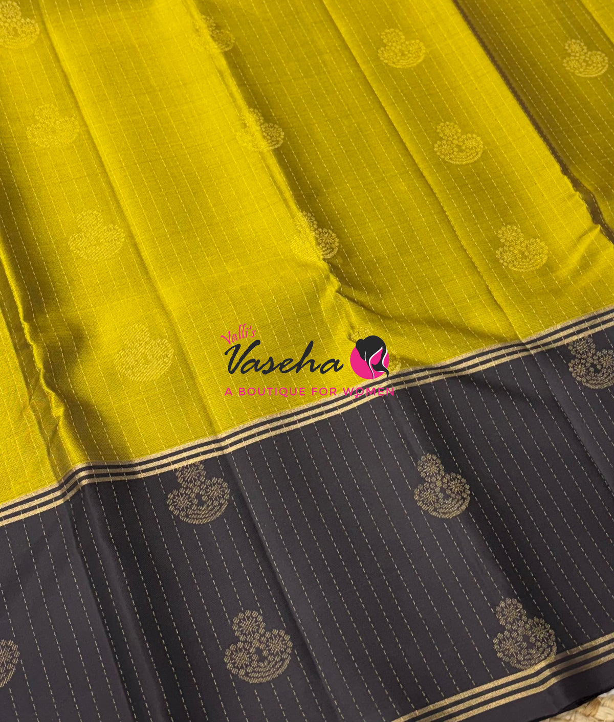 Half Mix - Pure Soft Silk Saree - Vairavoosi Pattern - Long Retta Petta Border with Butta - VVPSS107