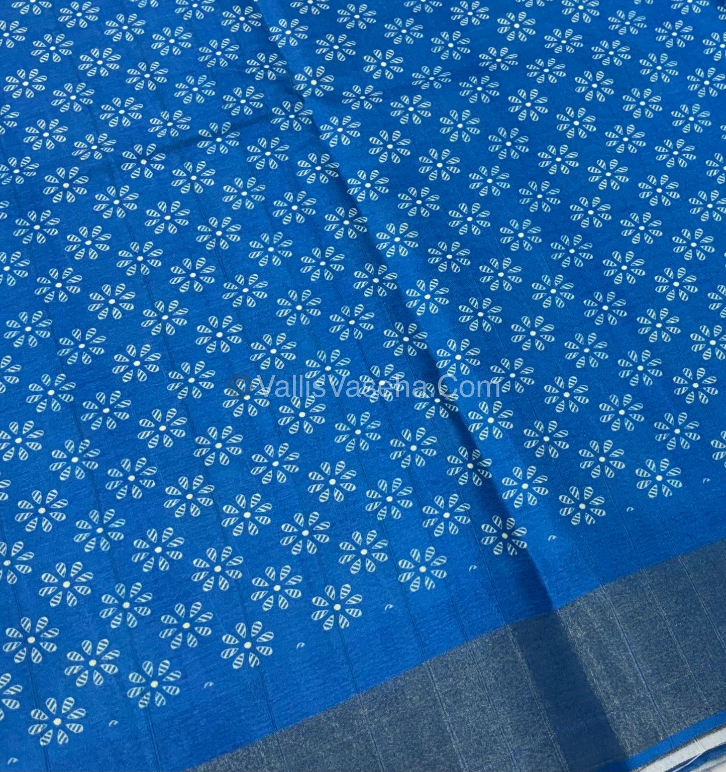 Fancy Mixed Cotton / Semi Chappa Silk |Mayil & Chakkaram| - Light Blue & Blue Combo - VVSCS006