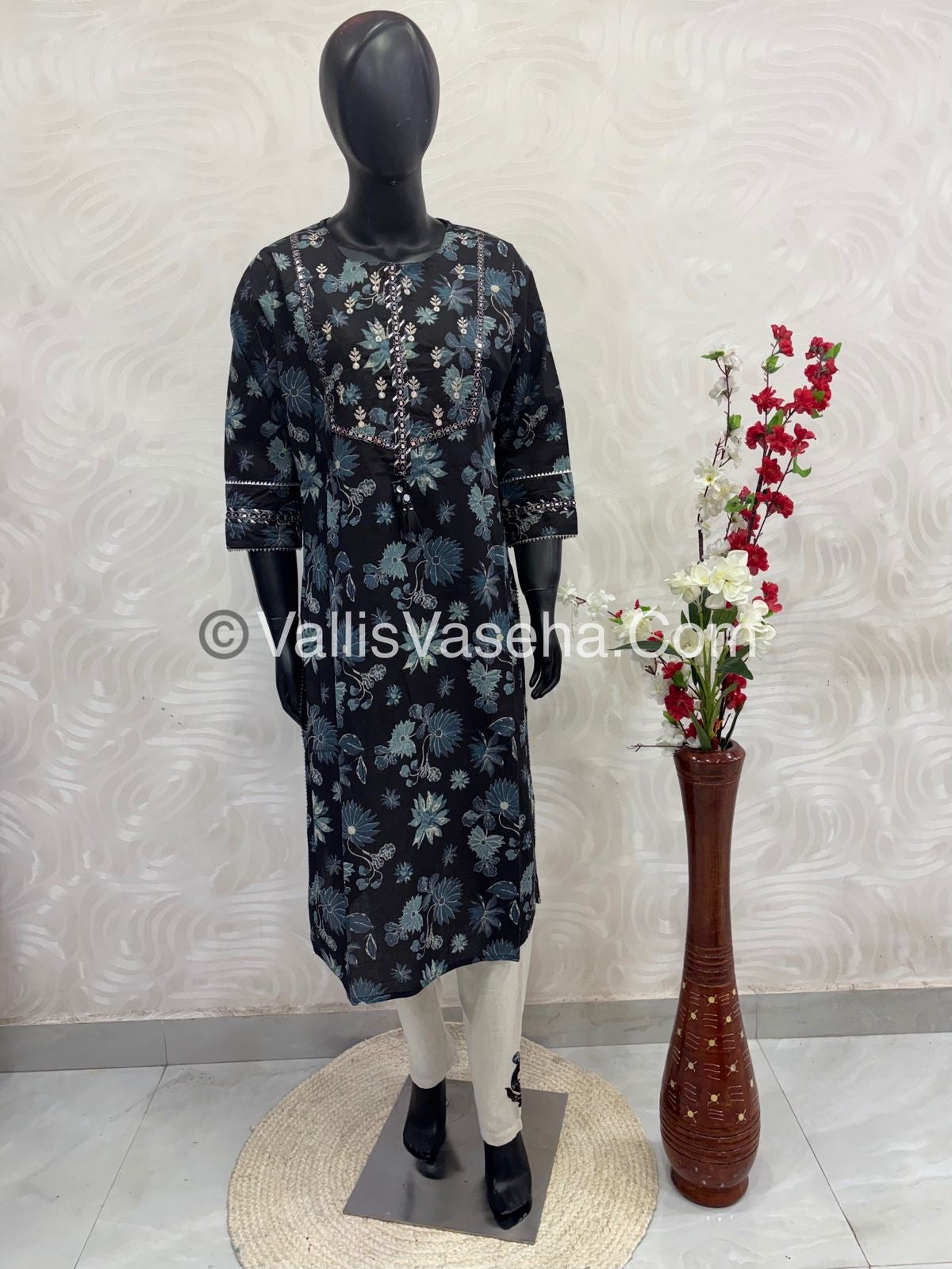Salwar & Kameez(2pc) Set - Black kurti & Khadi Cotton Bottom with Applique work - VVCS002