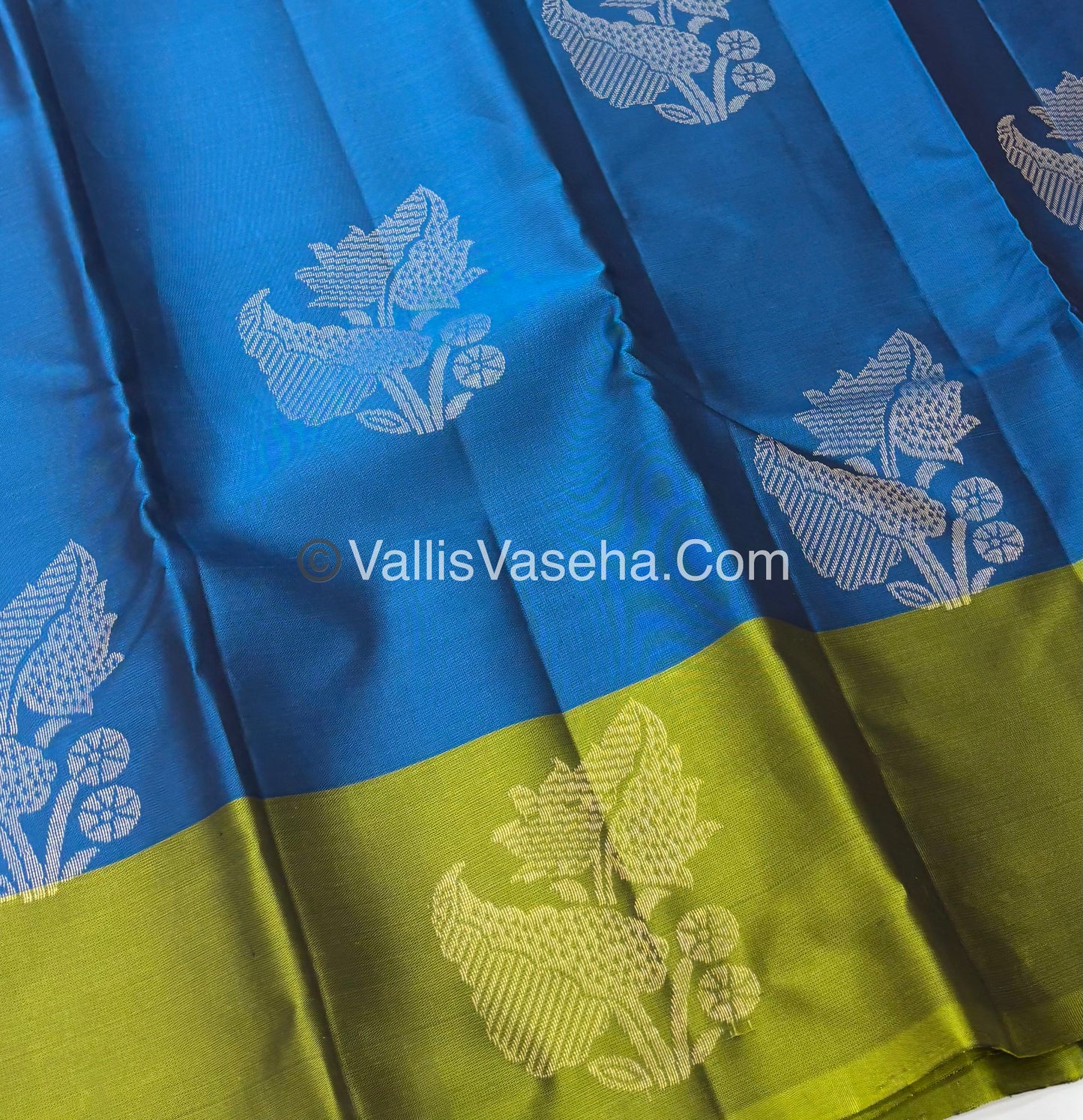 Half Mix - Pure Soft Silk Saree - VVPSS054