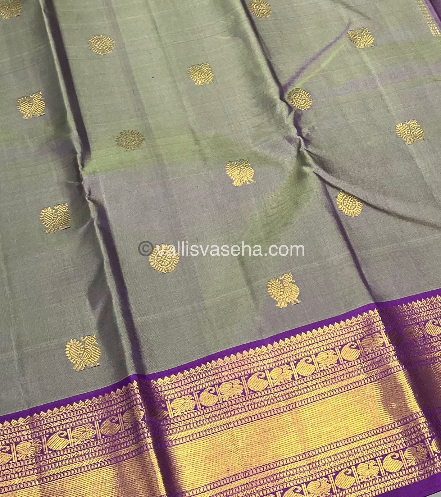 Pure Kanchipuram Silk Saree - Greenish Green & Purple Shade  - VVPS022