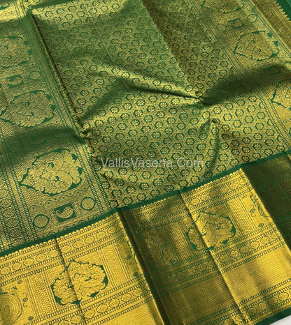 Pure Vintage Korvai Kanchipuram Silk Saree - Cream & Green Combo - VVPS022