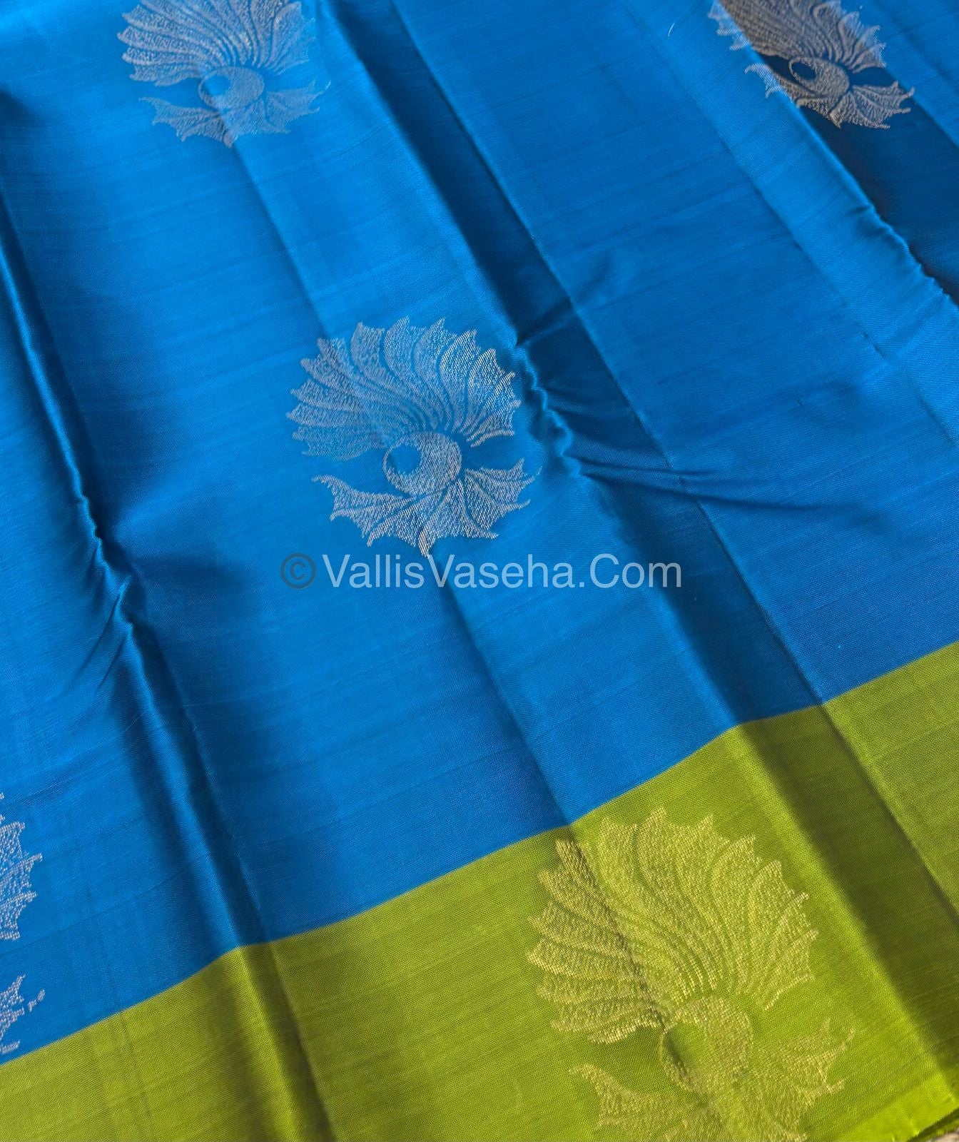 Half Mix - Pure Soft Silk Saree - VVPSS054