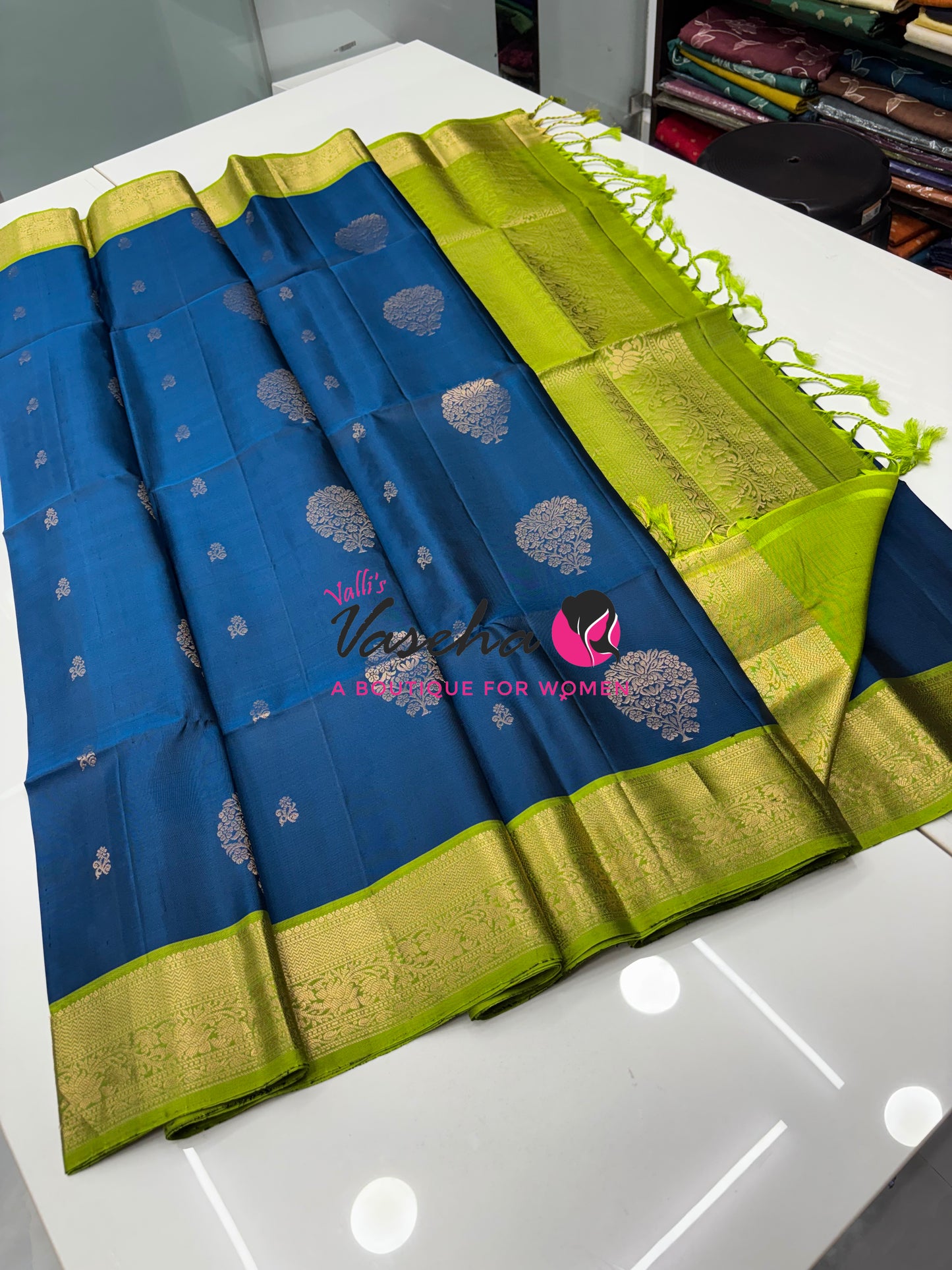 Pure Soft Silk Saree - Kanchi Border - Blue & Green Combo - VVPSS046