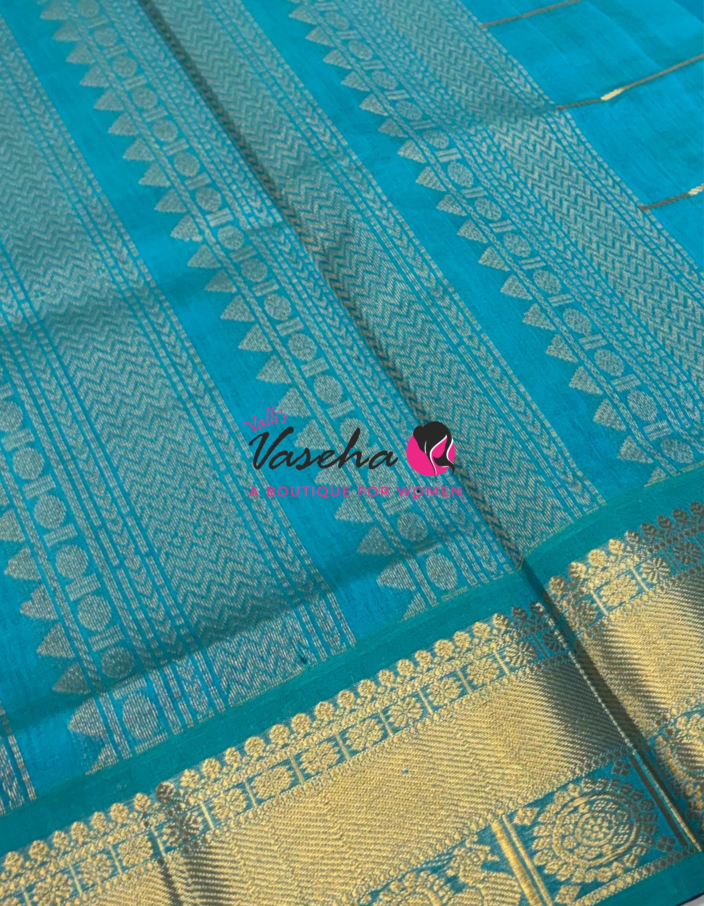 Pure Silk Cotton Saree - Mayil & Chakkaram Design - Blue With Blue Shade - VVMC001