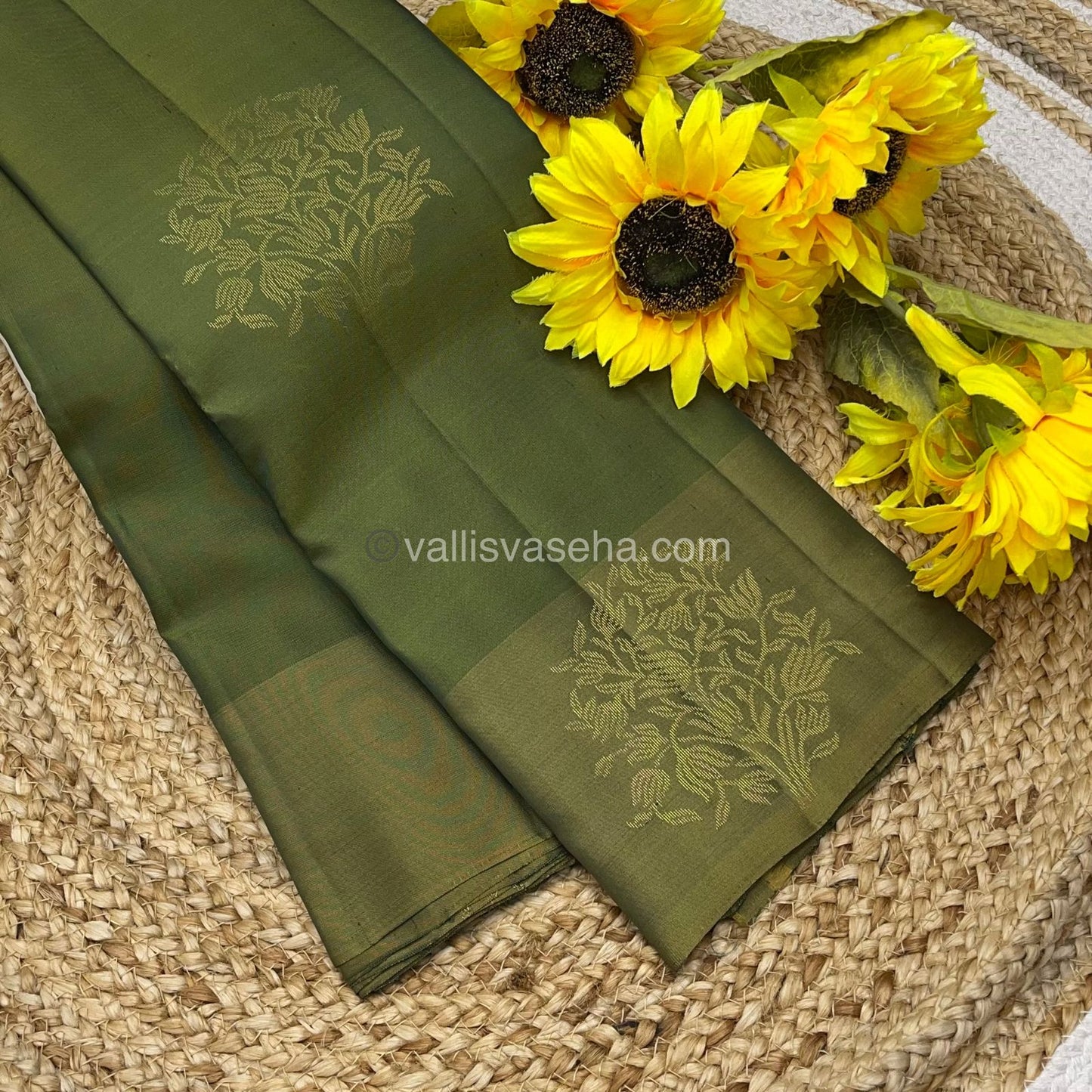 Half Mix - Pure Soft Silk Saree - VVPSS030