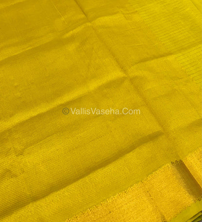Pure Silk Cotton Saree - Mayil & Chakkaram Design - Green With Yellow Shade - VVMC002