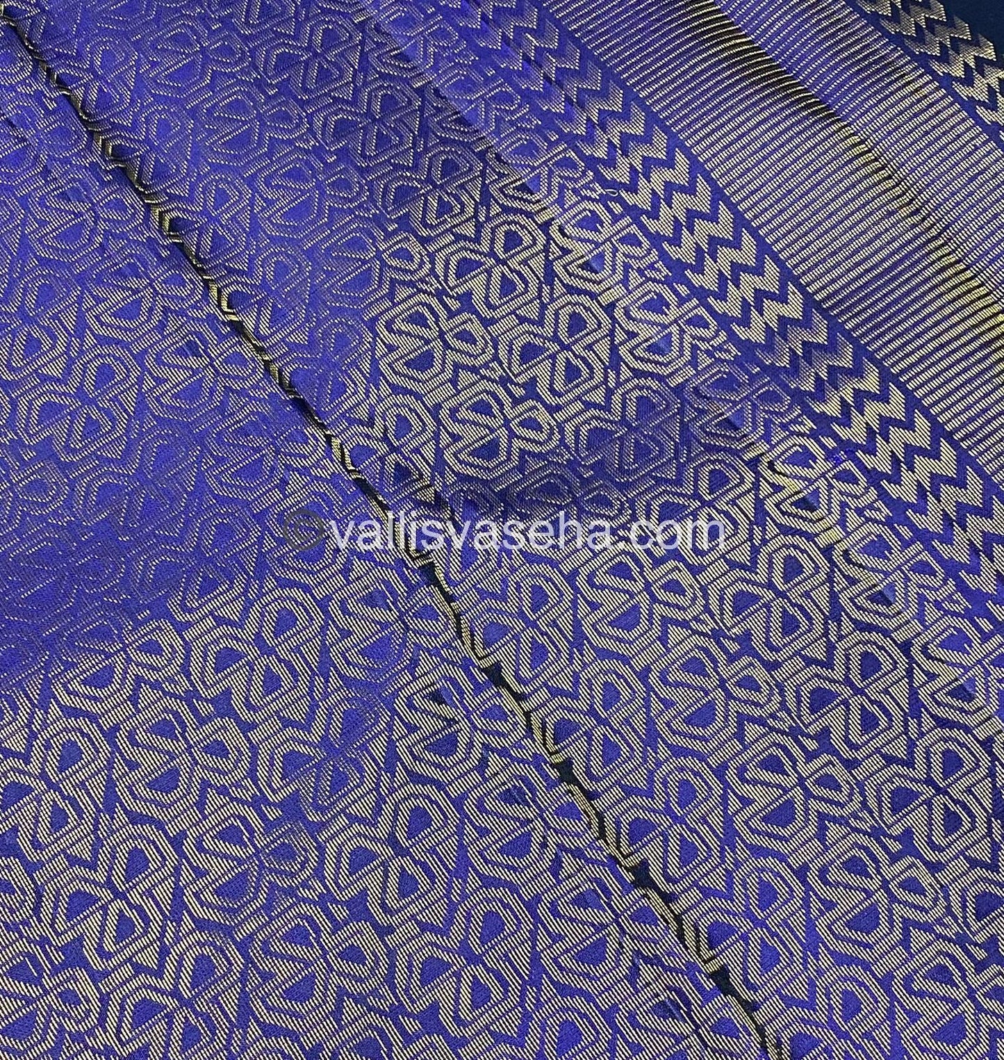 Half Mix - Pure Soft Silk Saree - VVPSS030