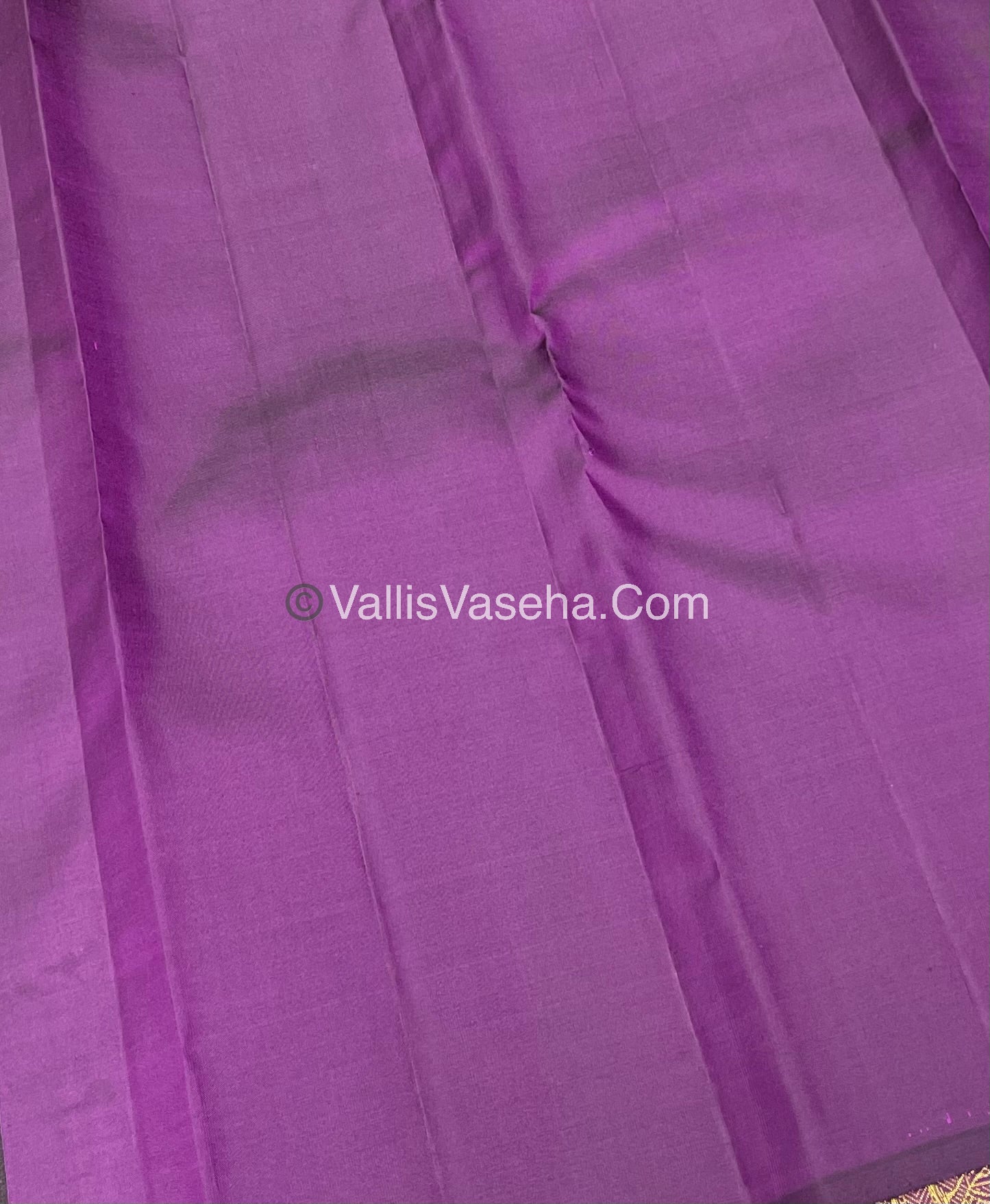Pure Kanchipuram Silk Saree - Green with Purple - VVPS005