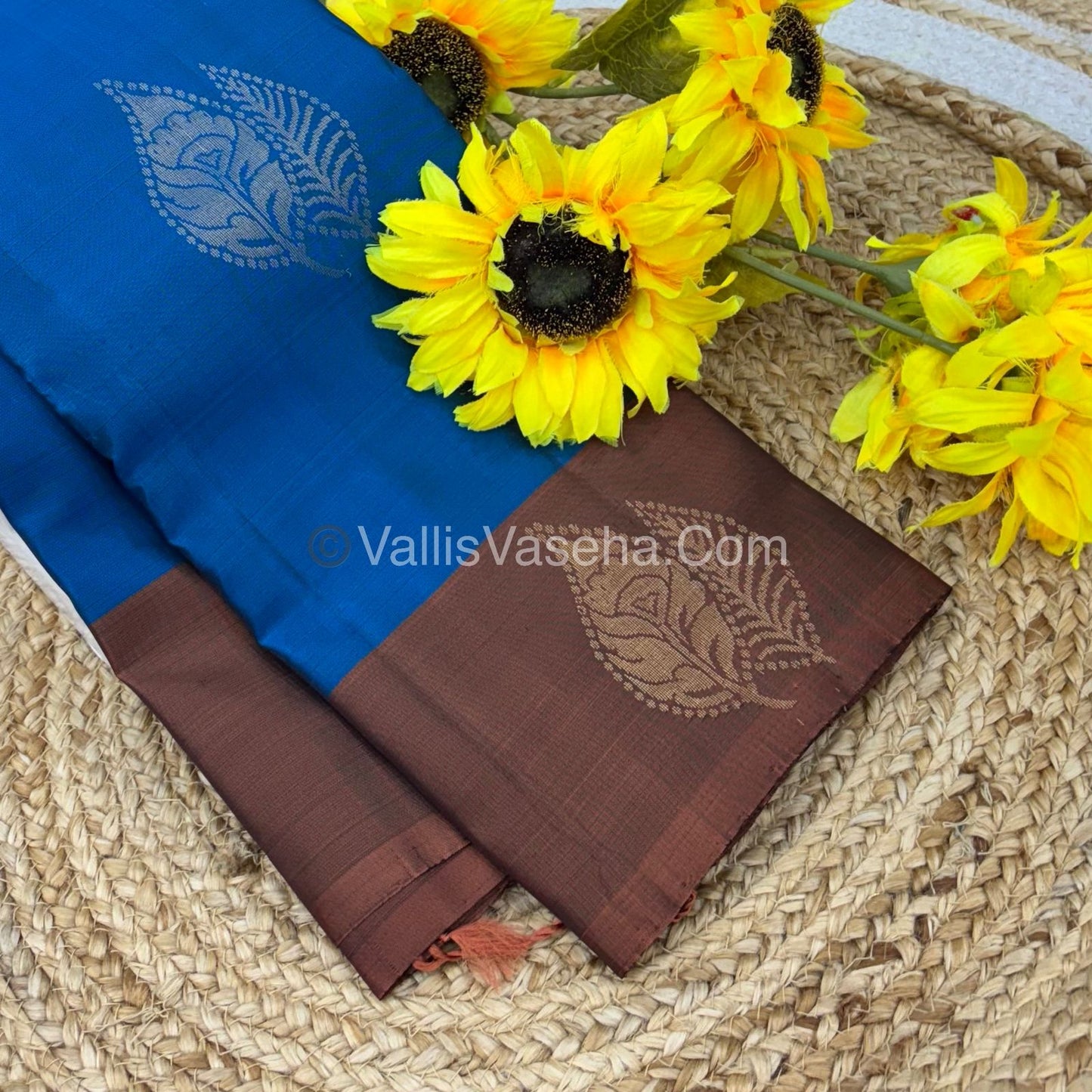 Half Mix - Pure Soft Silk Saree - VVPSS049