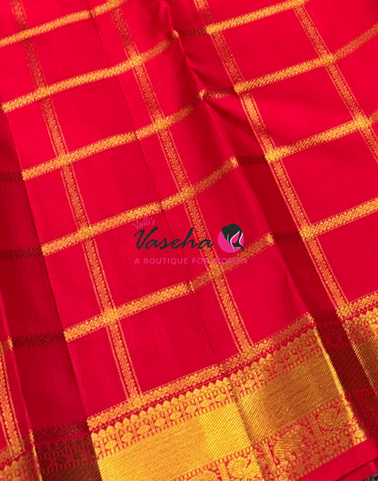 Pure Kanchipuram Silk Saree - Red Shade - VVPS027