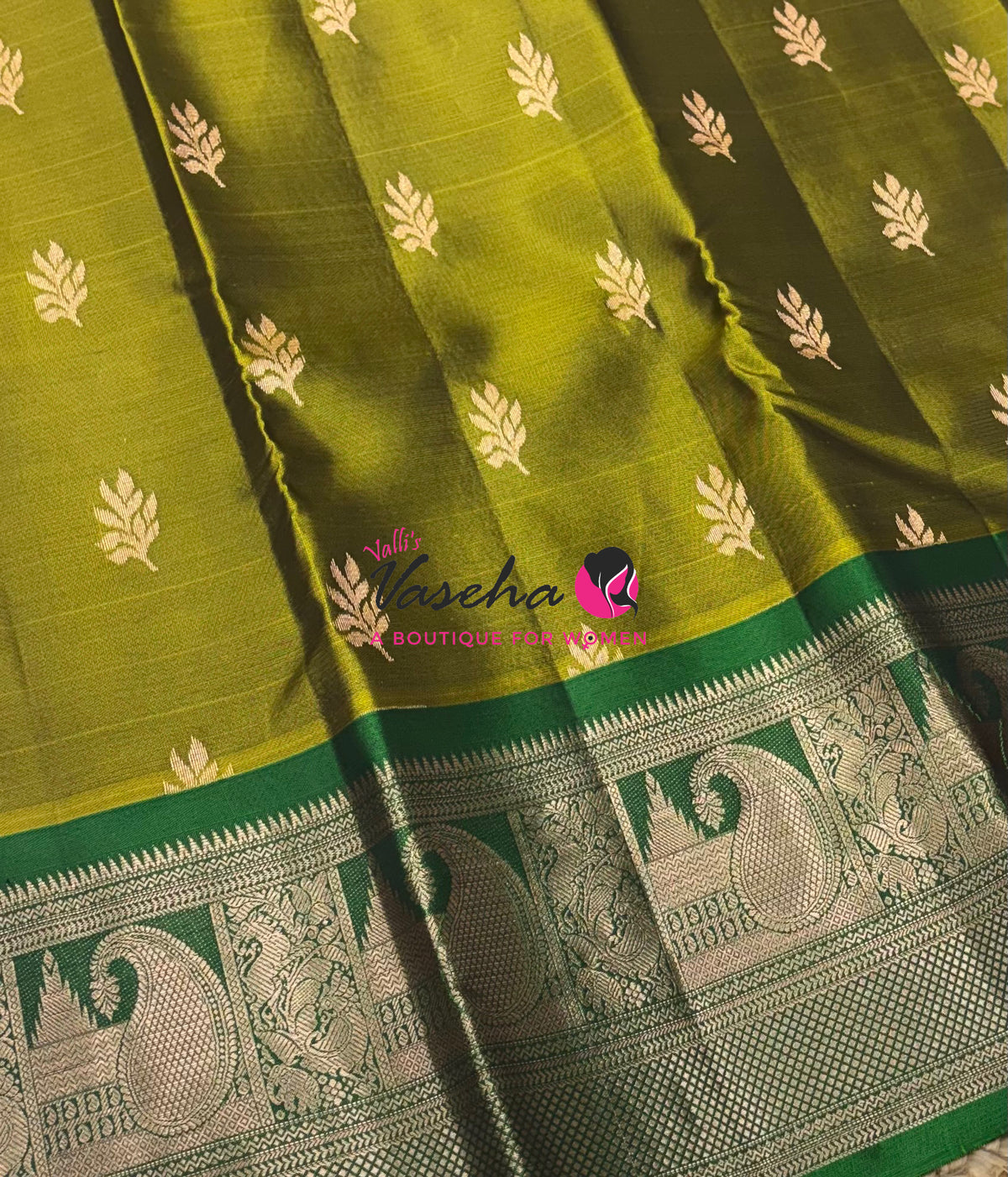 Half Mix - Pure Soft Silk Saree - VVPSS031
