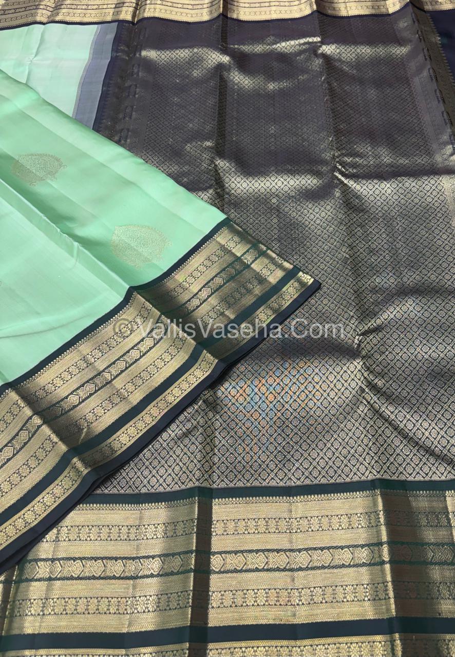 Pure Vintage Korvai Kanchipuram Silk Saree - Light Green & Dark Green Combo - VVPS032
