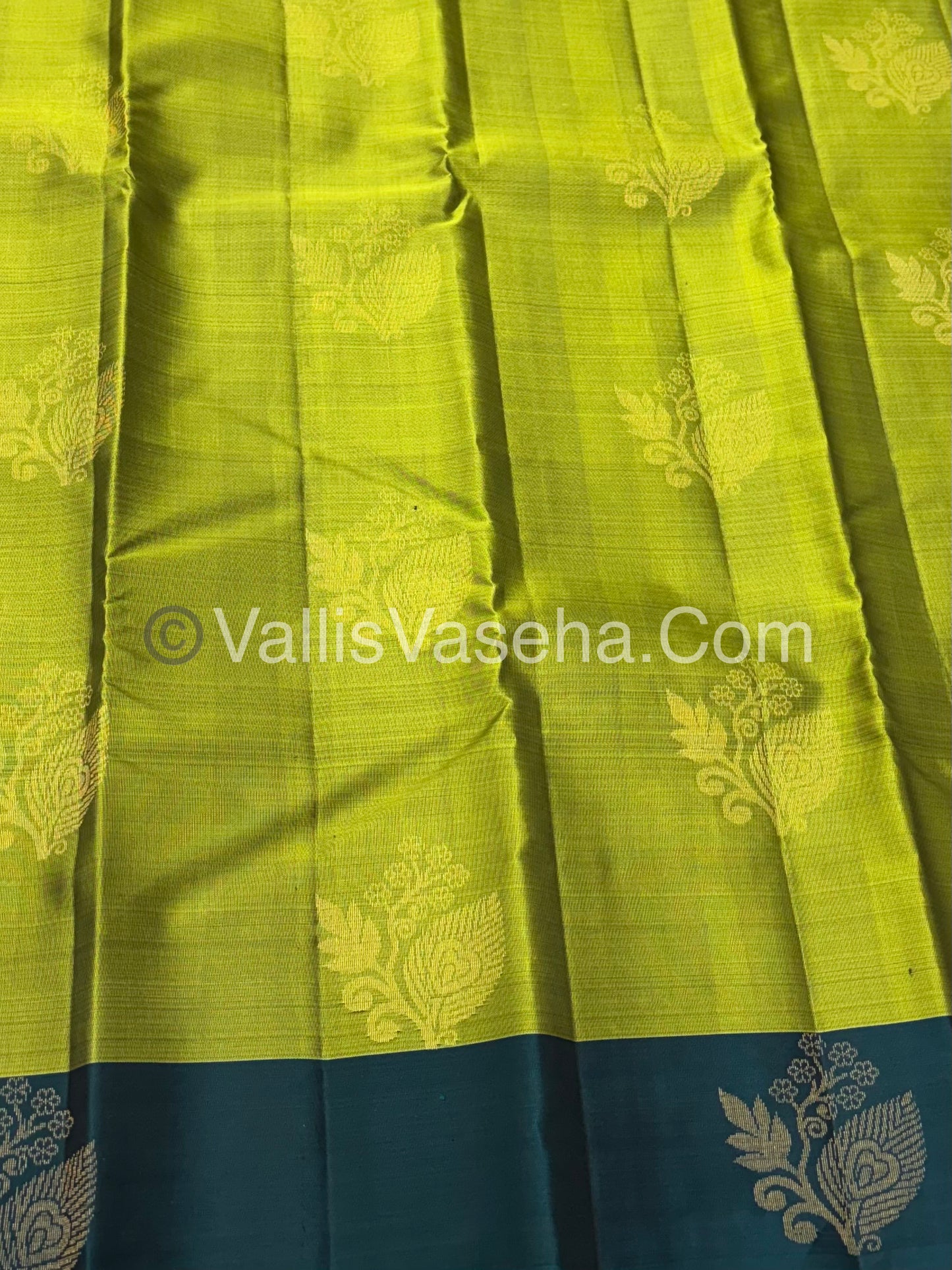 Half Mix - Pure Soft Silk Saree - VVPSS075