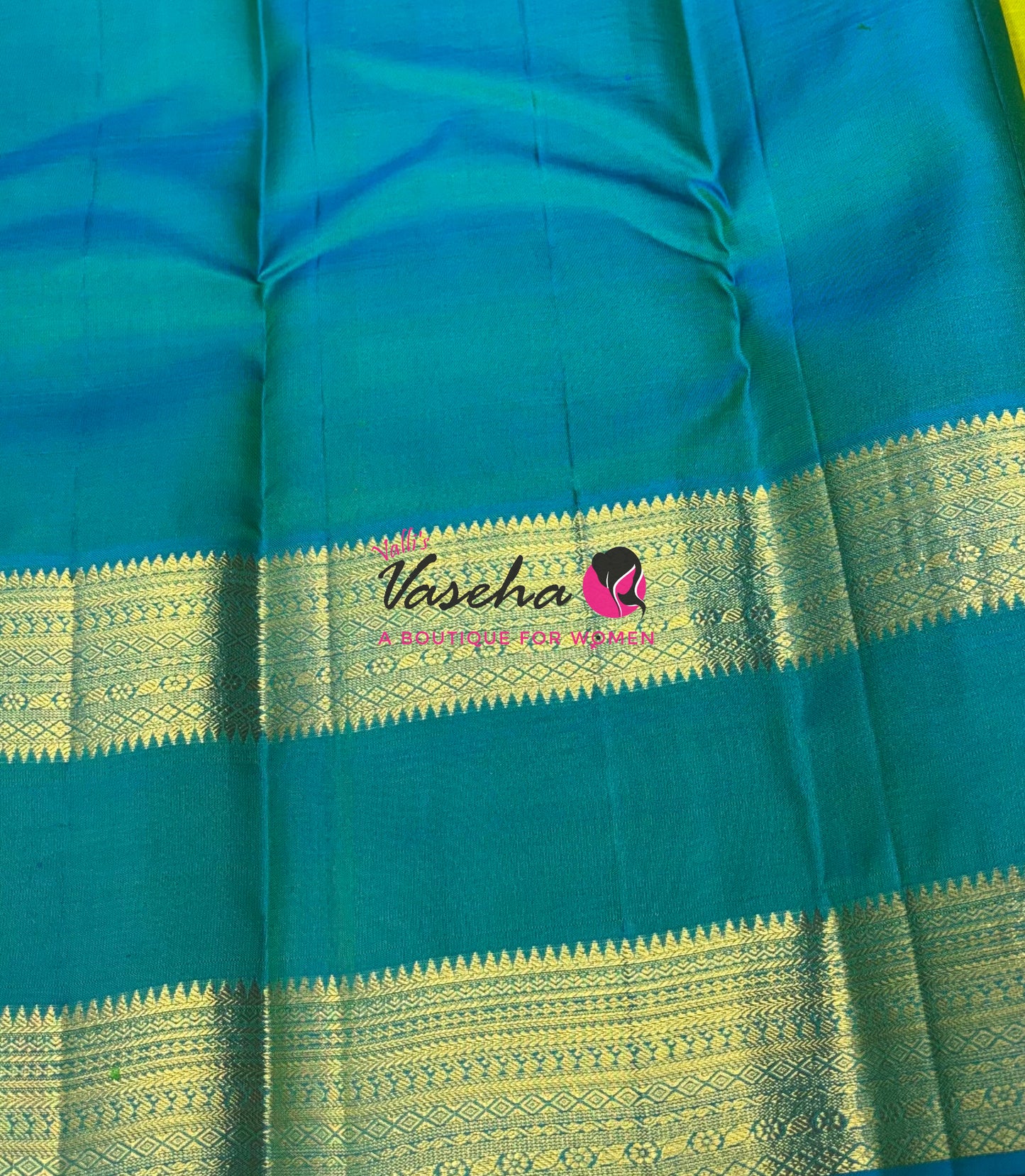 Pure Kanchipuram Silk Saree - Dual Tone Lemon Green & Turquoise Blue Shade  - VVPS022