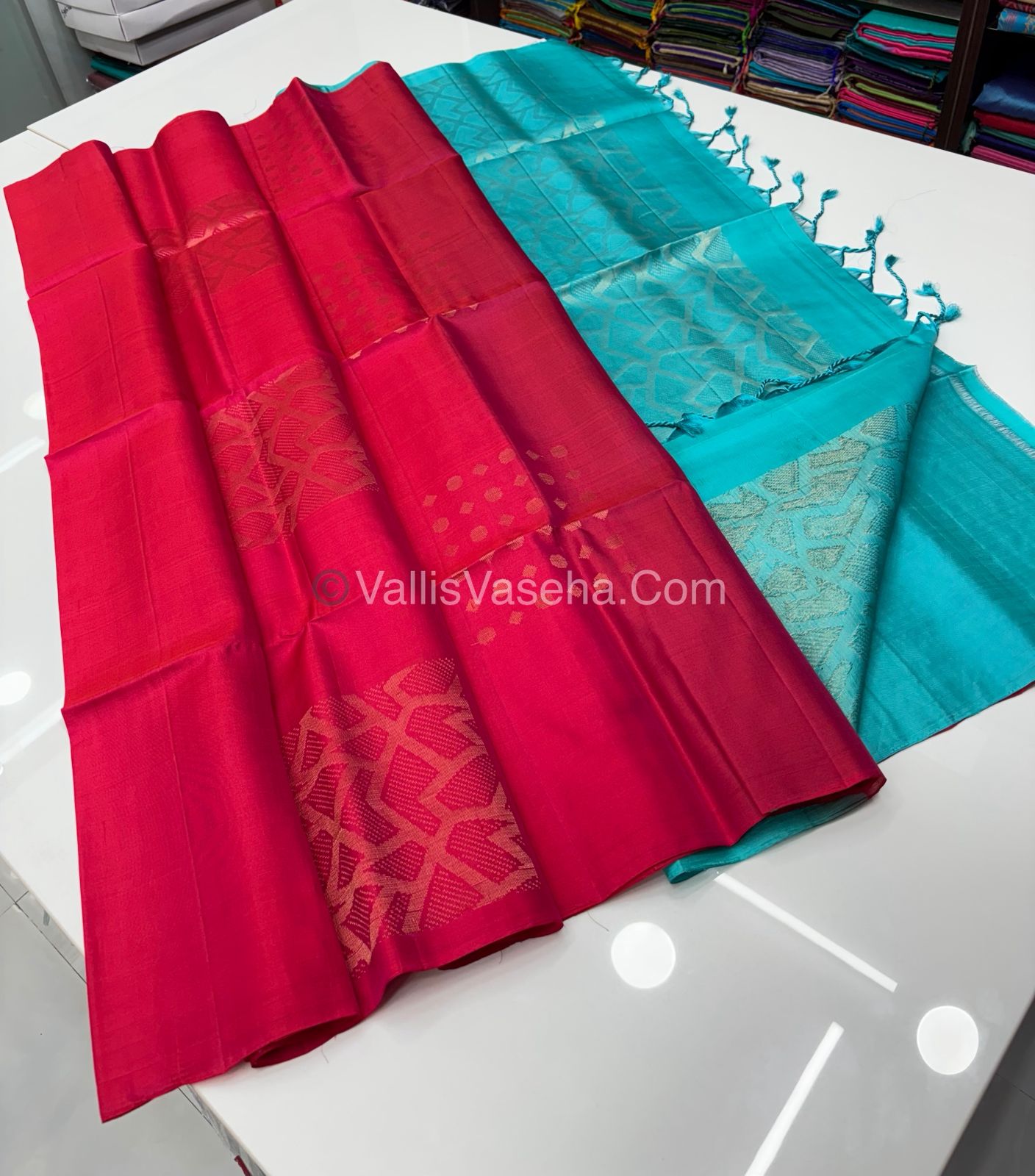 Pure Soft Silk Saree - Light weight - Borderless - Red &  Blue - VVPSS027