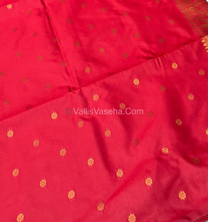 Semi Soft Silk  - Borderless - Contemporary Design - Red Shade -VVSSS012