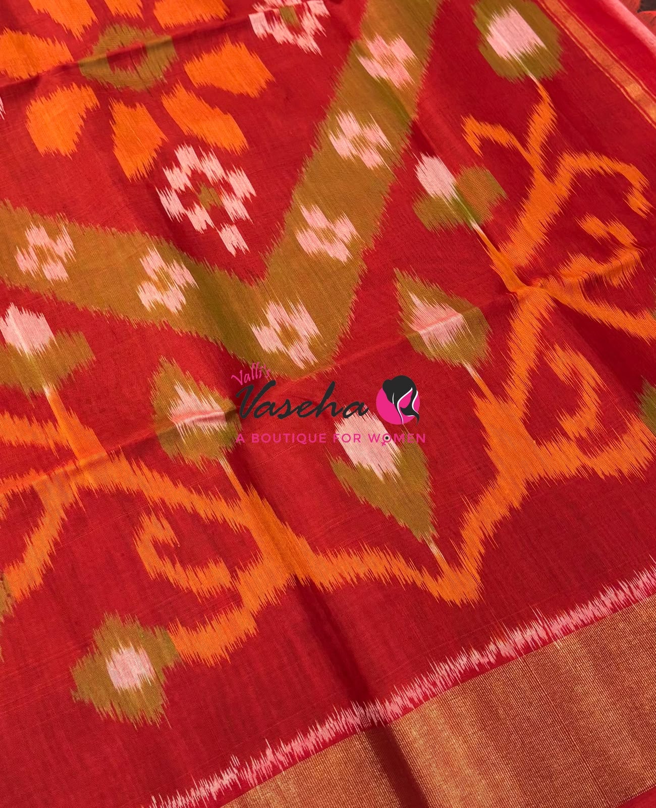 Pochampally Silk Cotton Saree - Green & Red Shade - VVPPS001