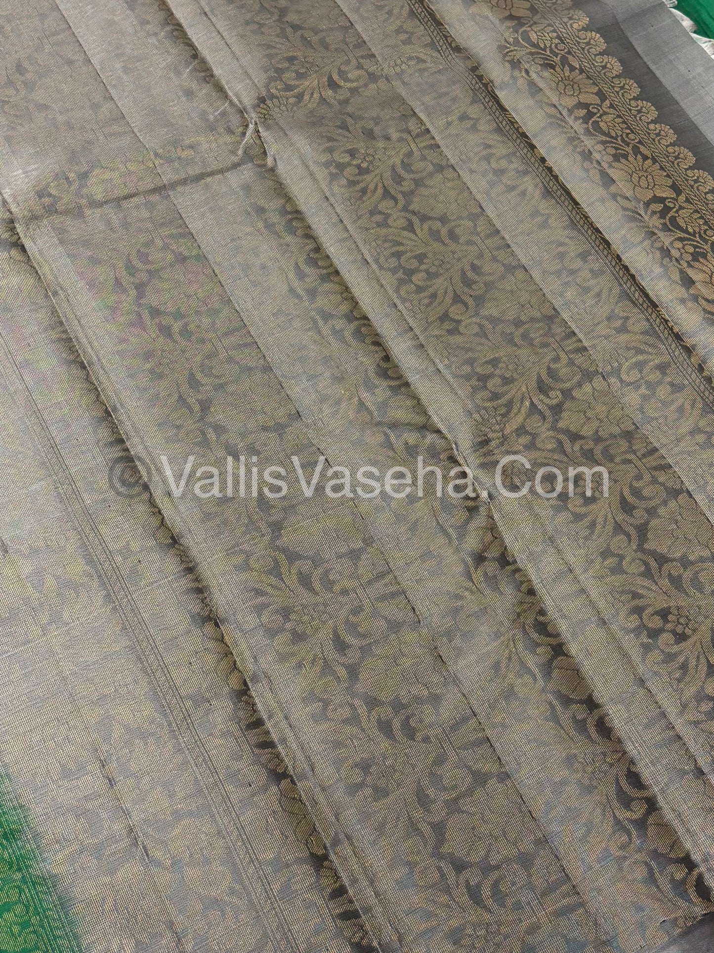 Half Mix - Pure Soft Silk Saree - VVPSS043