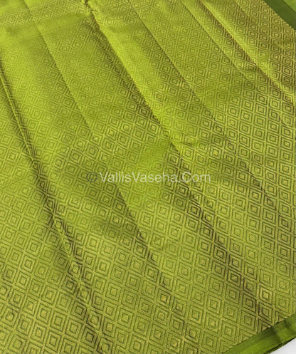 Half Mix - Pure Soft Silk Saree - VVPSS054