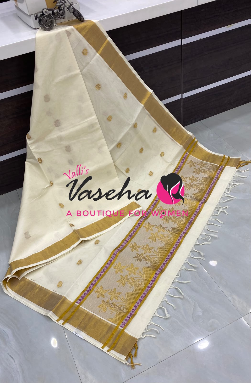 Kerala Cotton Saree - VVKCS031