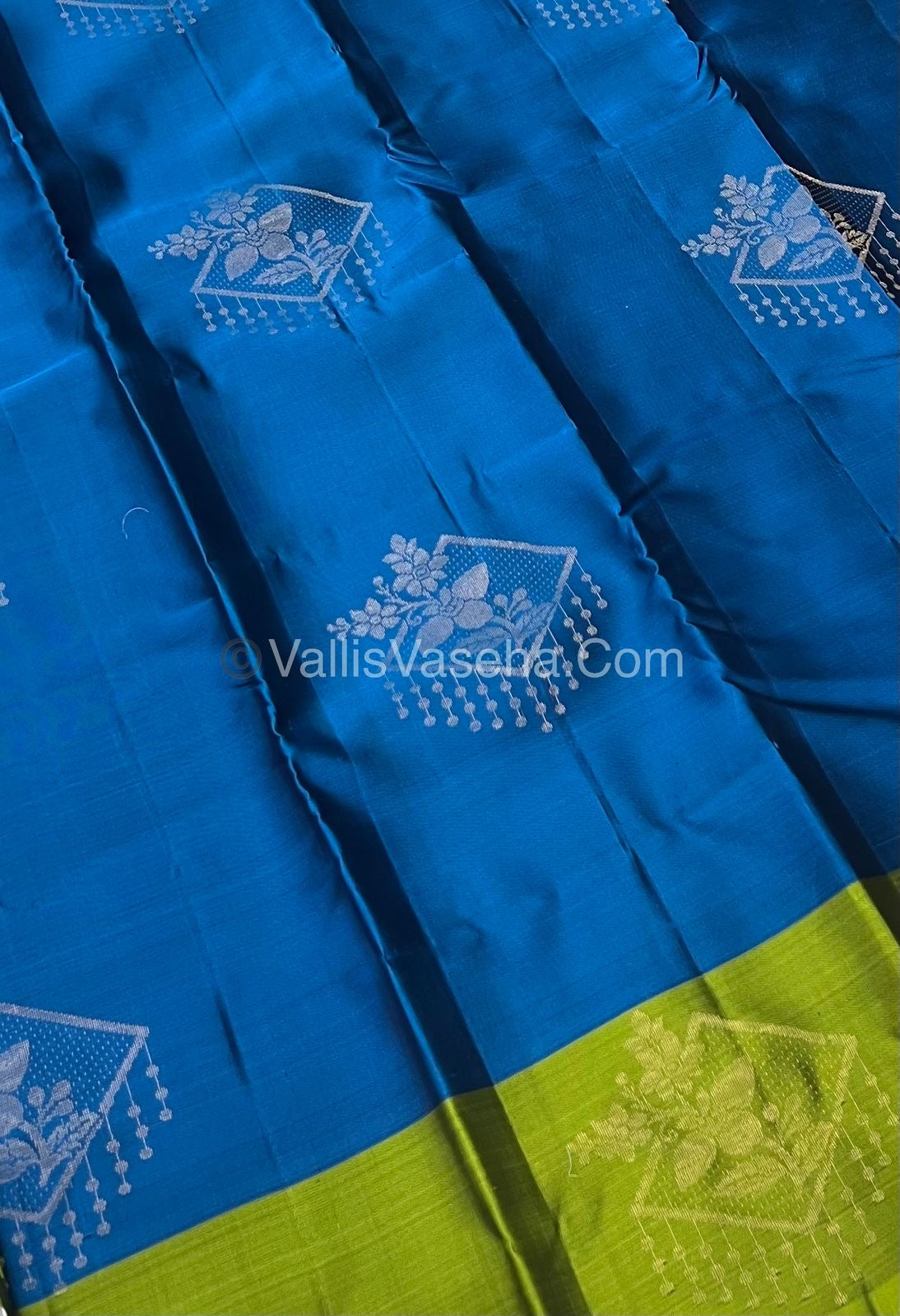 Half Mix - Pure Soft Silk Saree - VVPSS030