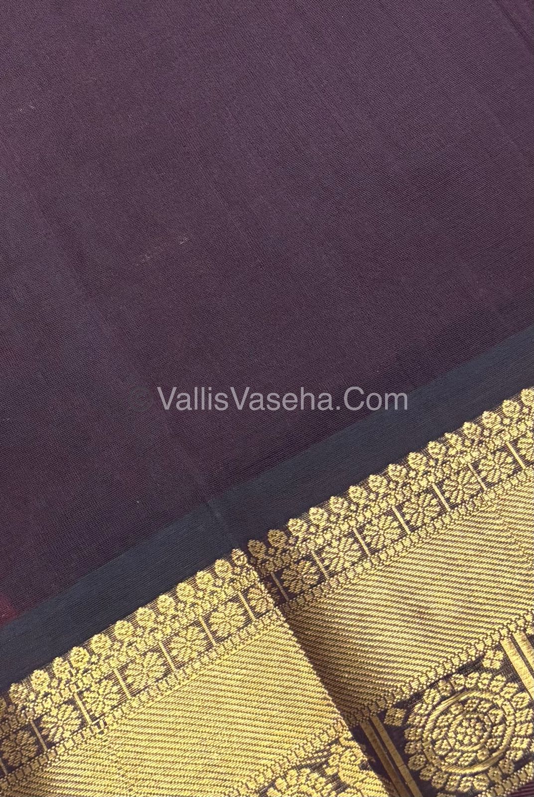 Pure Silk Cotton Saree - Mayil & Chakkaram Design - Red With Brown Shade - VVMC001