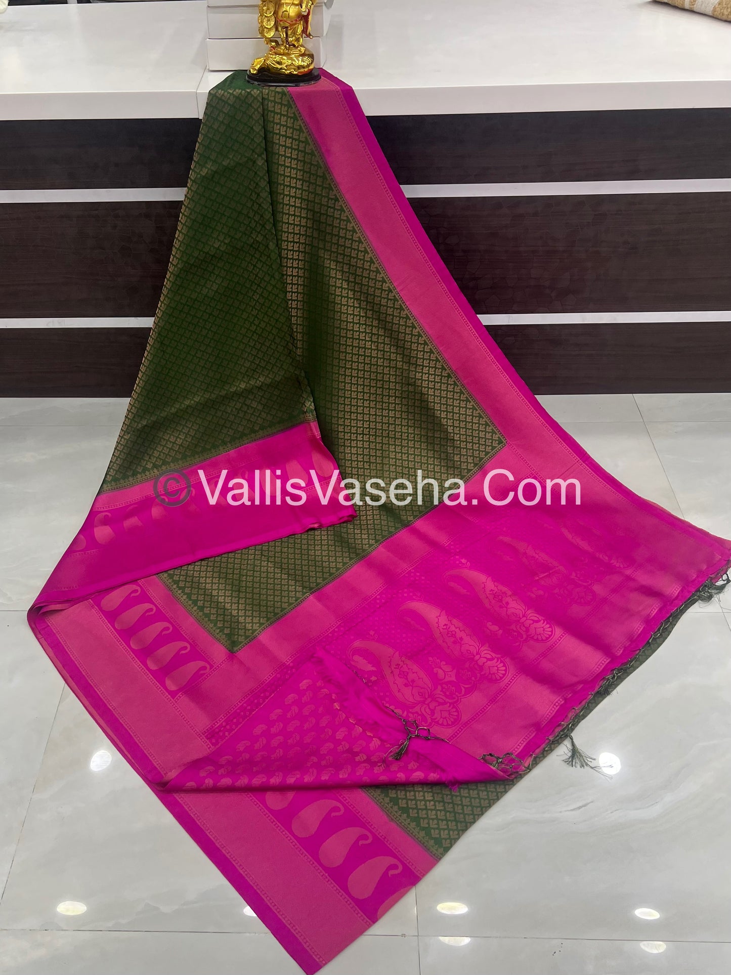 50% less - Offer Saree - Semi Soft Silk Saree   - VVDS006