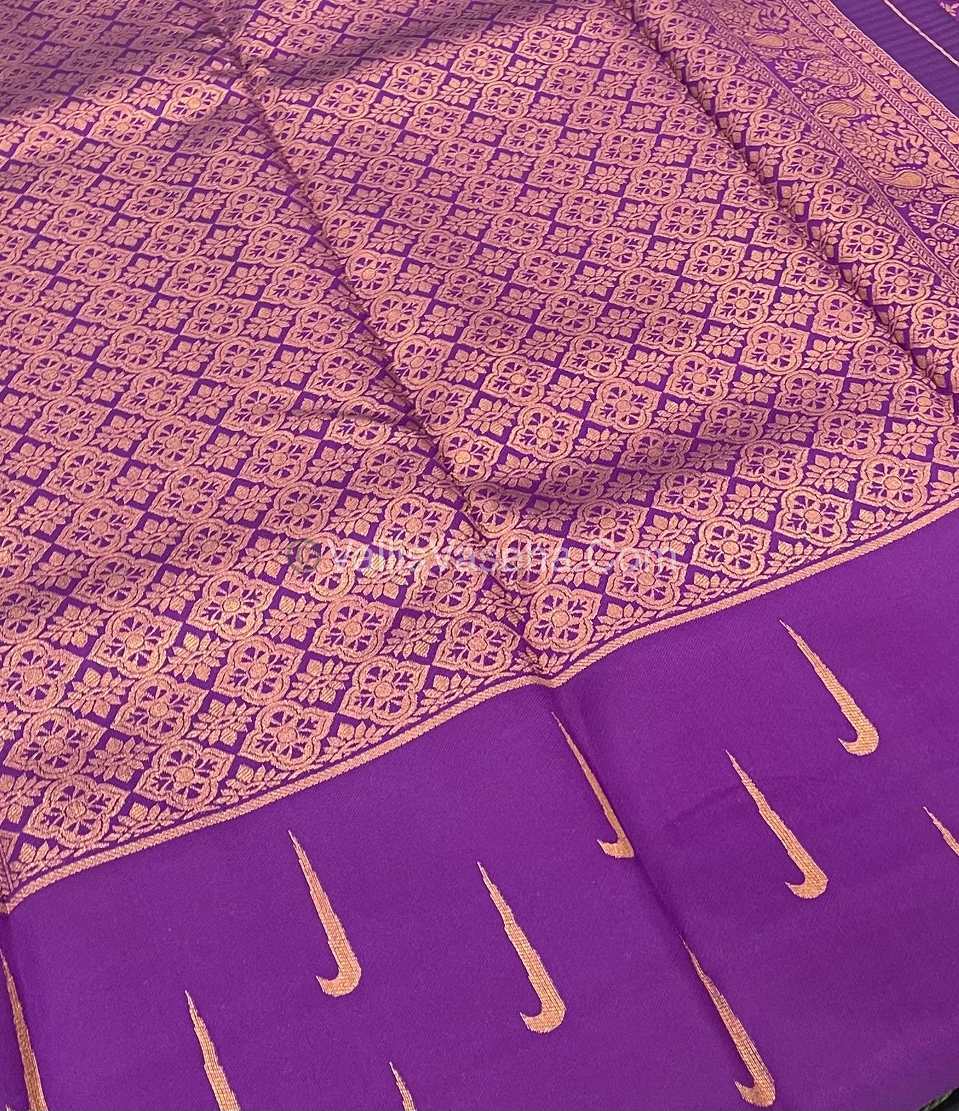 Kanchi Semi Silk  - Green with Purple - VVKSS001