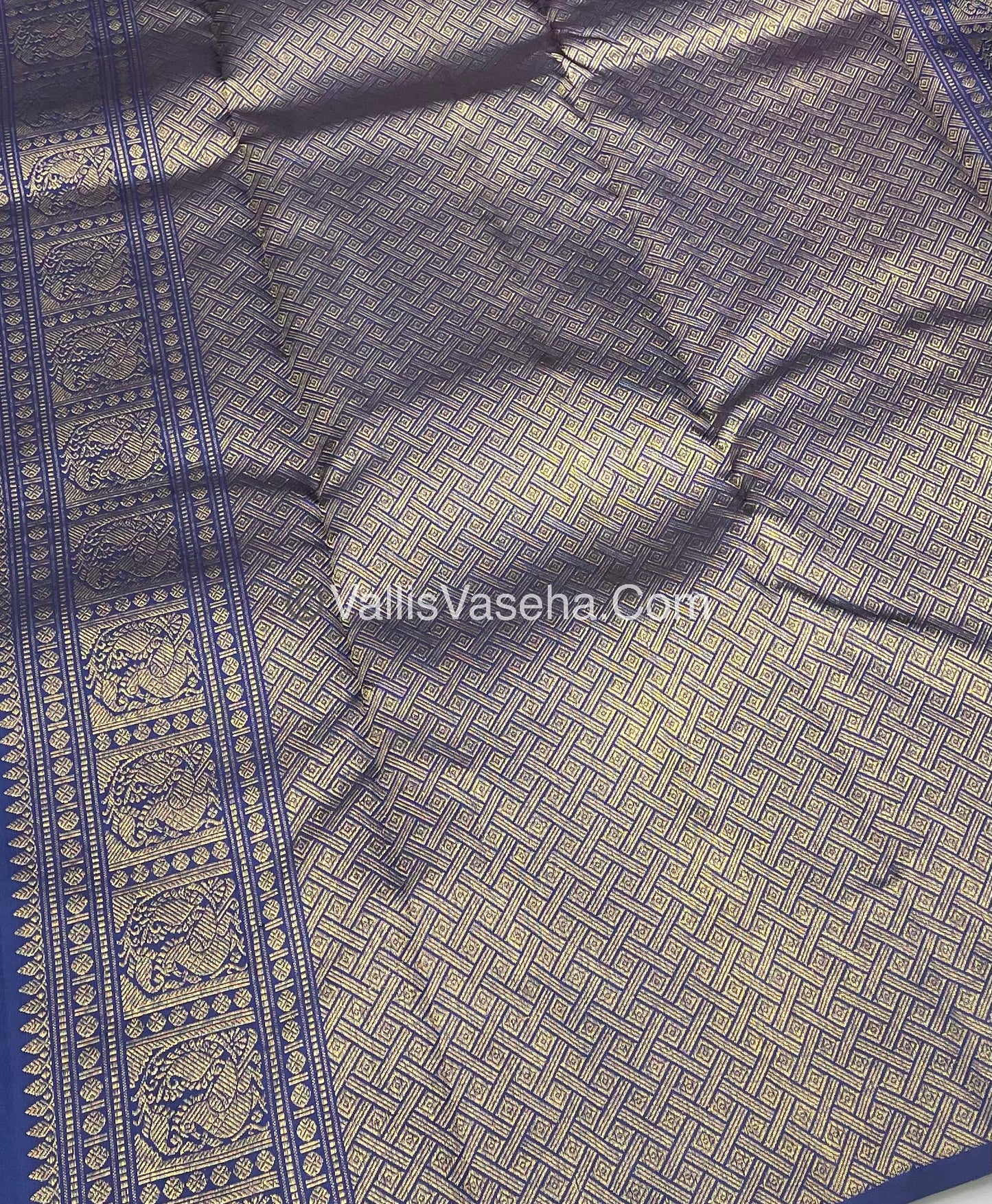 Pure Kanchipuram Silk Saree - Green with Blue - VVPS005