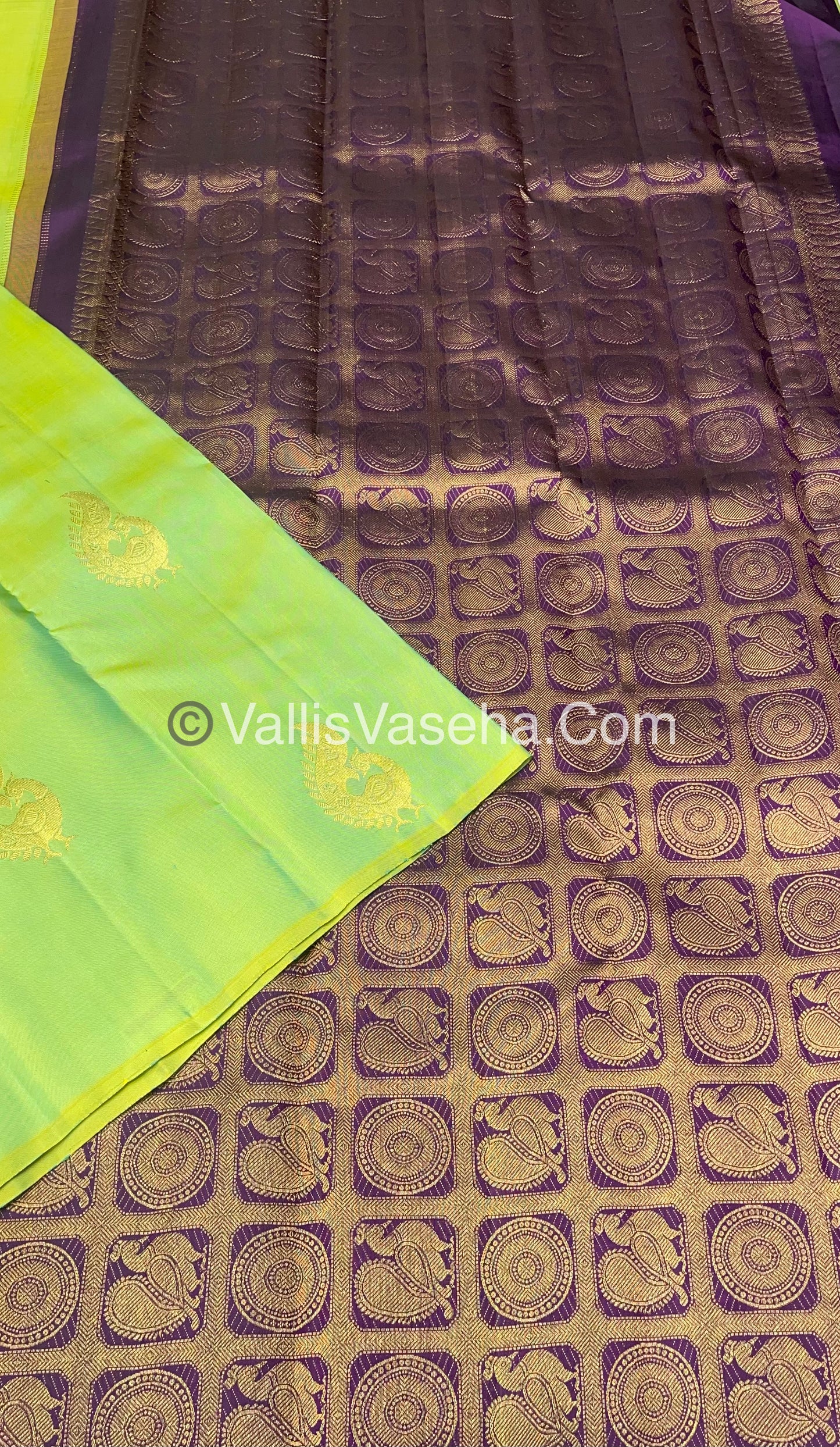 Pure Kanchipuram Silk Saree - Green with Purple - VVPS005