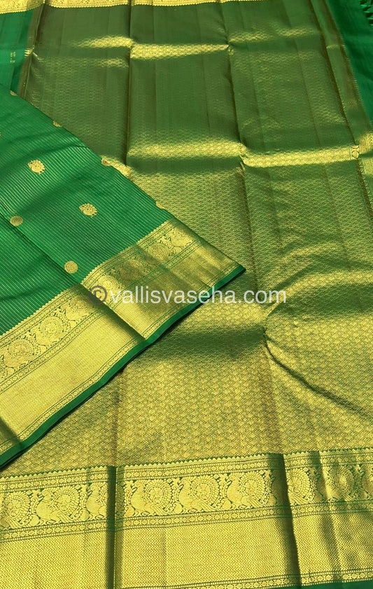 Pure Kanchipuram Silk Saree - Vaira Voosi design - Green shade - VVPS014