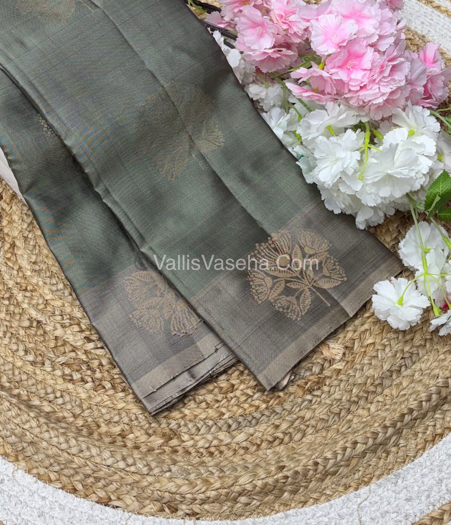 Half Mix - Pure Soft Silk Saree - VVPSS051