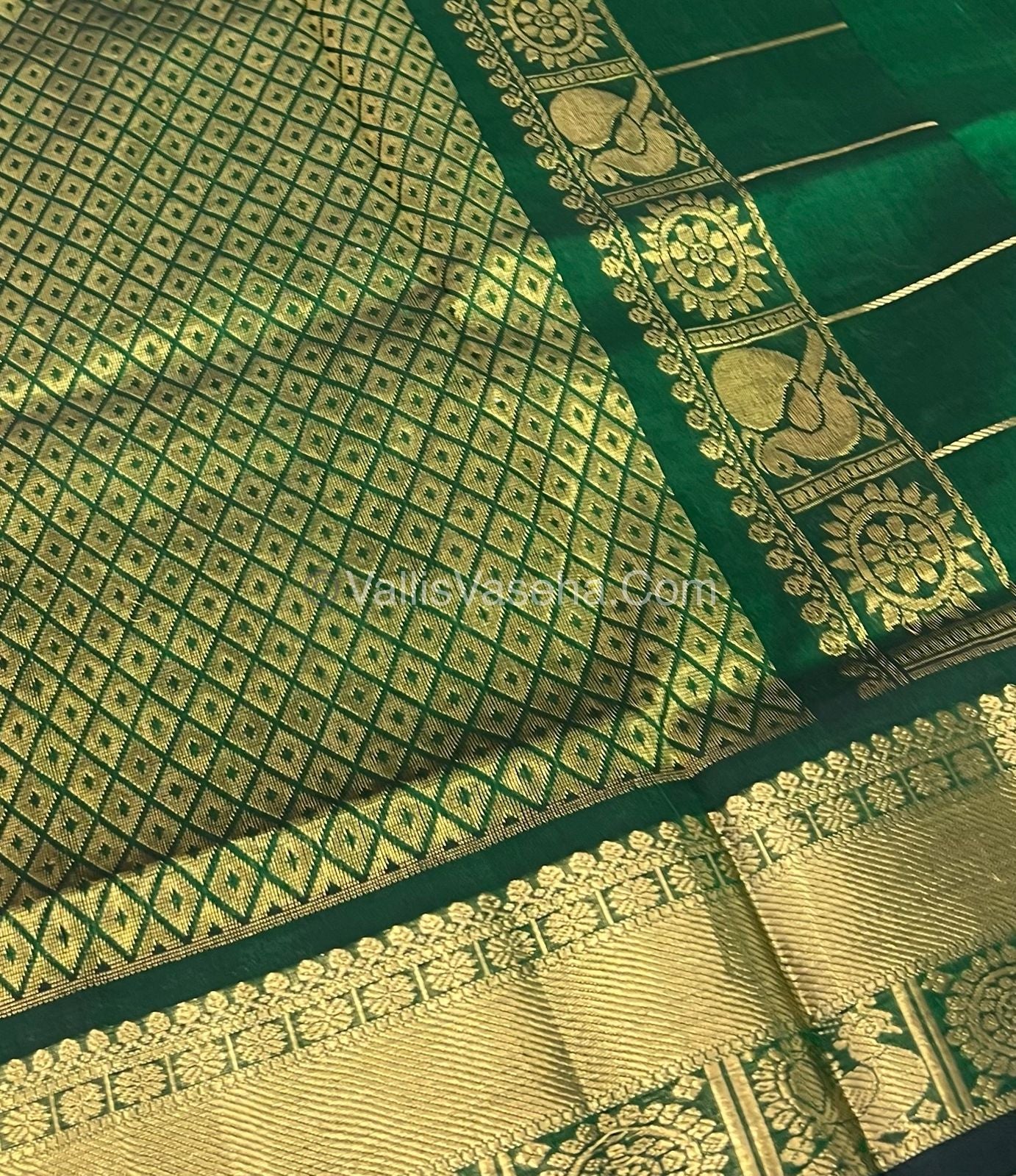 Pure Silk Cotton Saree - Mayil & Chakkaram Design - Green Shade - VVMC001