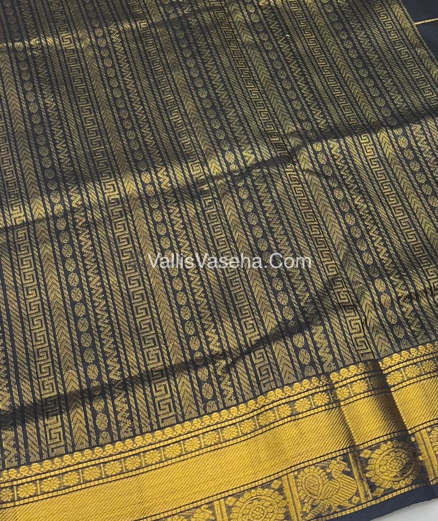 Pure Silk Cotton Saree - Mayil & Chakkaram Design - Black - VVMC001