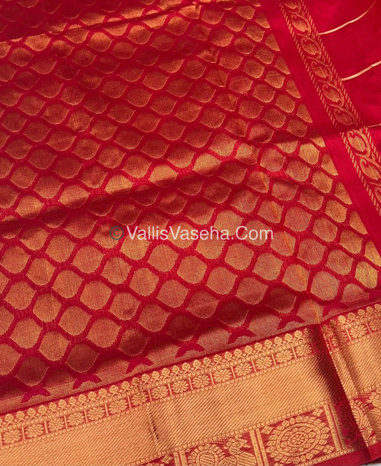 Pure Silk Cotton Saree - Mayil & Chakkaram Design - Brown & Red - VVMC001