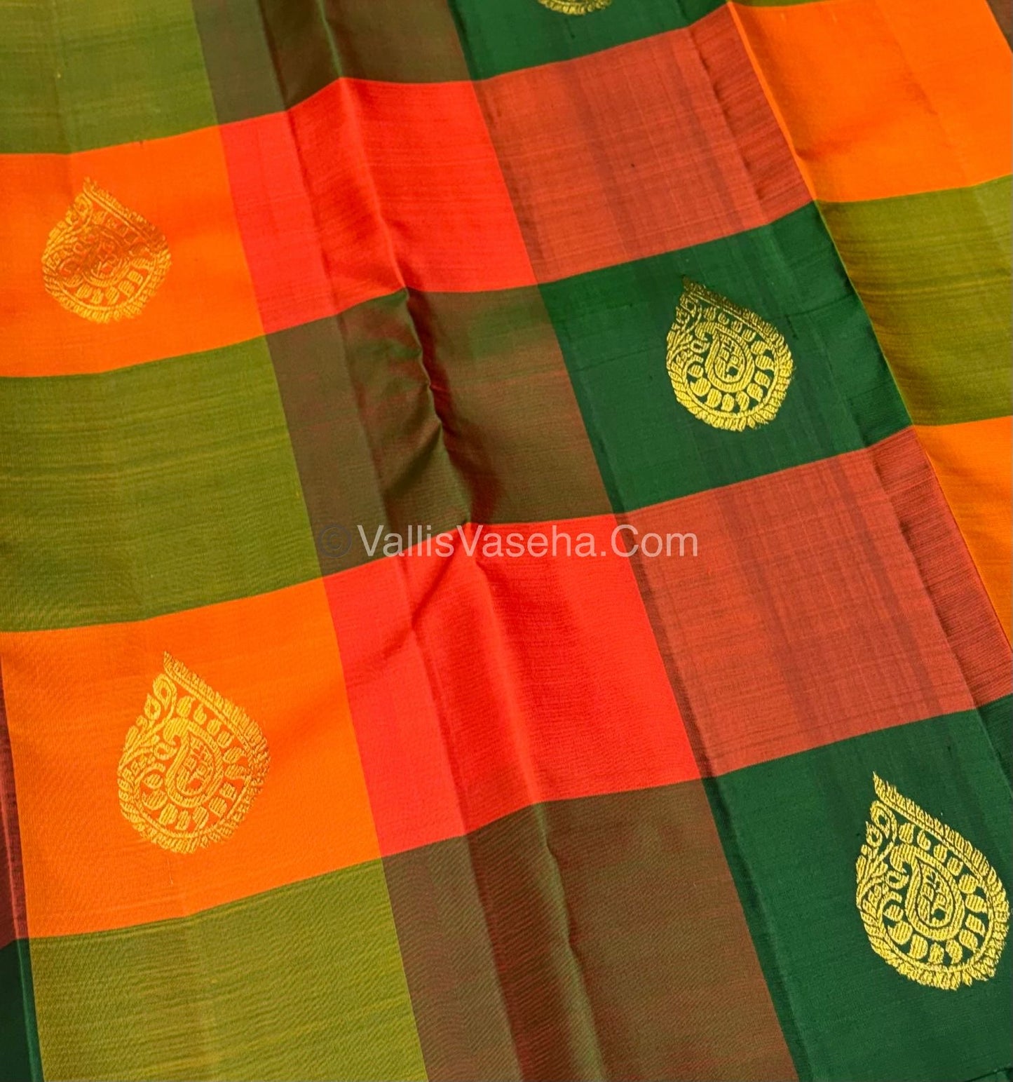 Pure Kanchipuram Silk Saree - Pazhum Pazhamum Checks - VVPS017