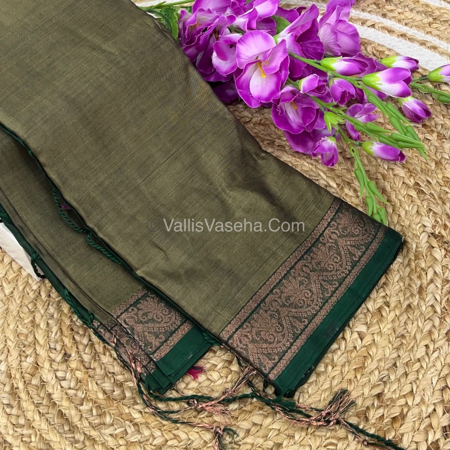 Dhaka Cotton Saree - VVDCS001