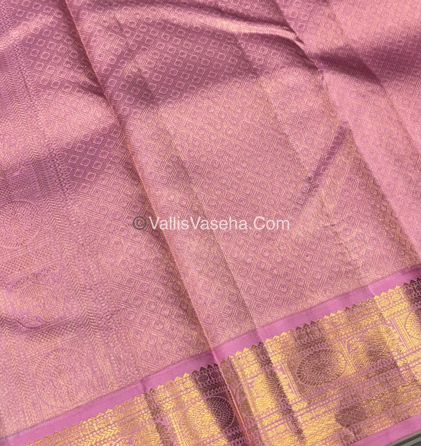 Pure Kanchipuram Silk Saree - Green With light Pink Shade  - VVPS022