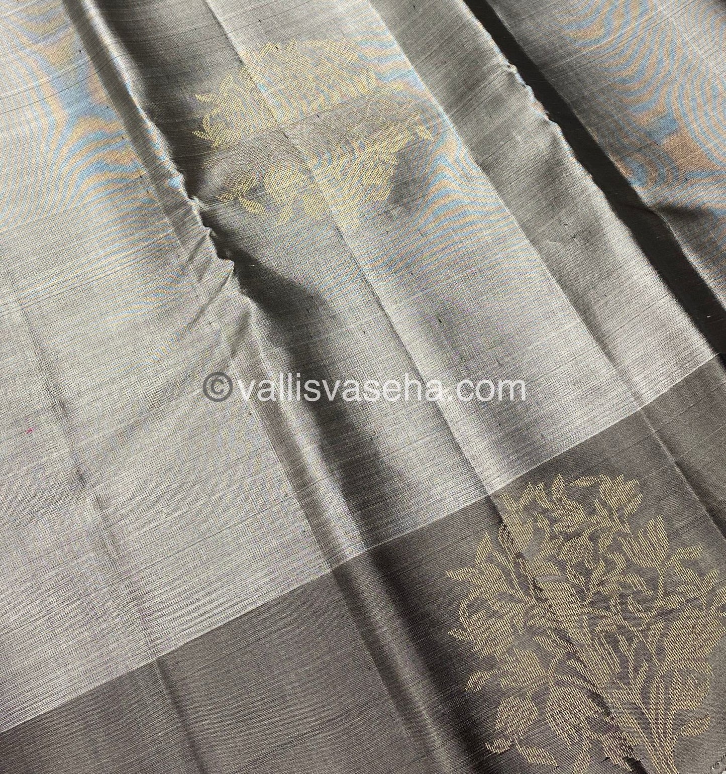Half Mix - Pure Soft Silk Saree - VVPSS030