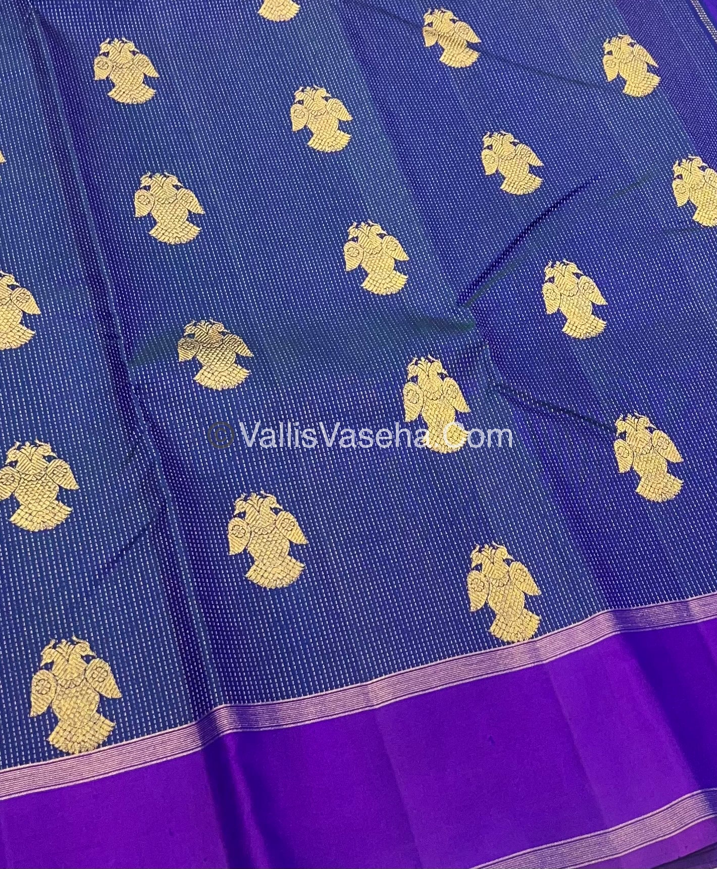 Pure Kanchipuram Silk Saree - Vaira Voosi design - Peacock Blue & Purplish Pink shade - VVPS014