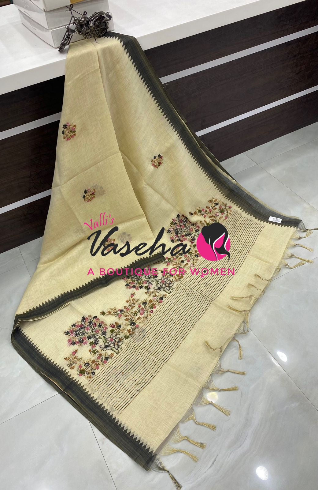 French Knot - Tissue Saree - Cream With Grey Shade - VVLFN022
