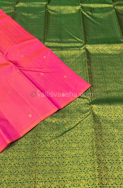 Pure Kanchipuram Silk Saree - Borderless - Peachish Pink with Green - VVPS005