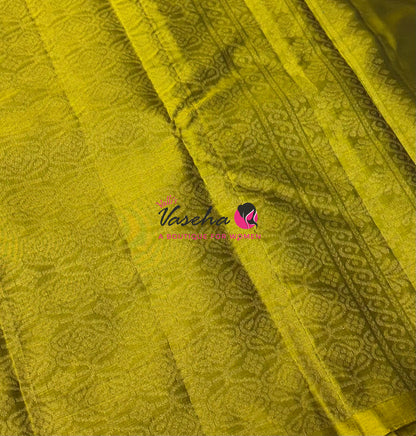 Half Mix - Pure Soft Silk Saree - VVPSS083