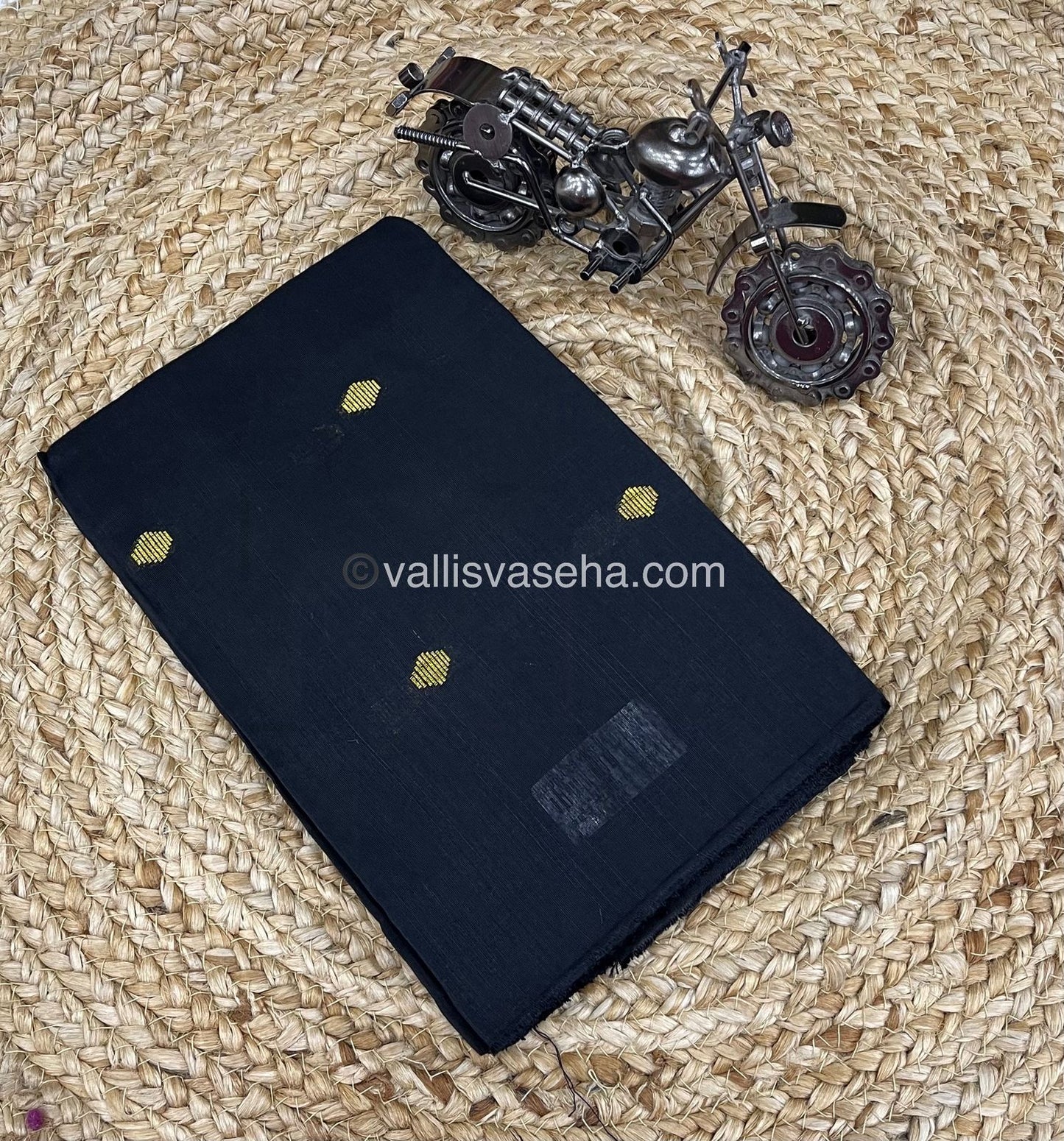 Blouse Bit - Raw Silk Material - Black Shade - Butta Design - 1mtr - VVRSB001