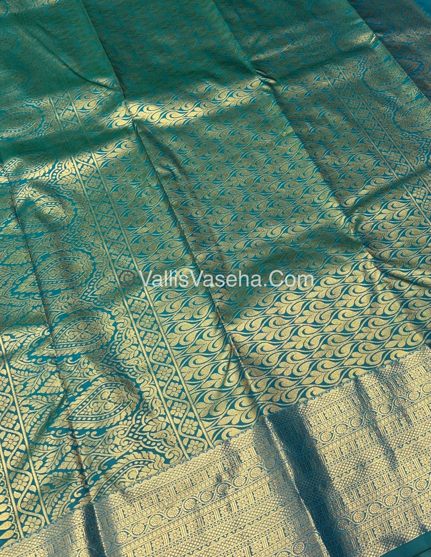Semi Kanchipuram Silk - Vairavoosi Pattern  - VVSKS001