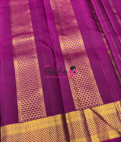 Pure Kanchipuram Silk Saree - Green  & Purple Combo - VVPS025