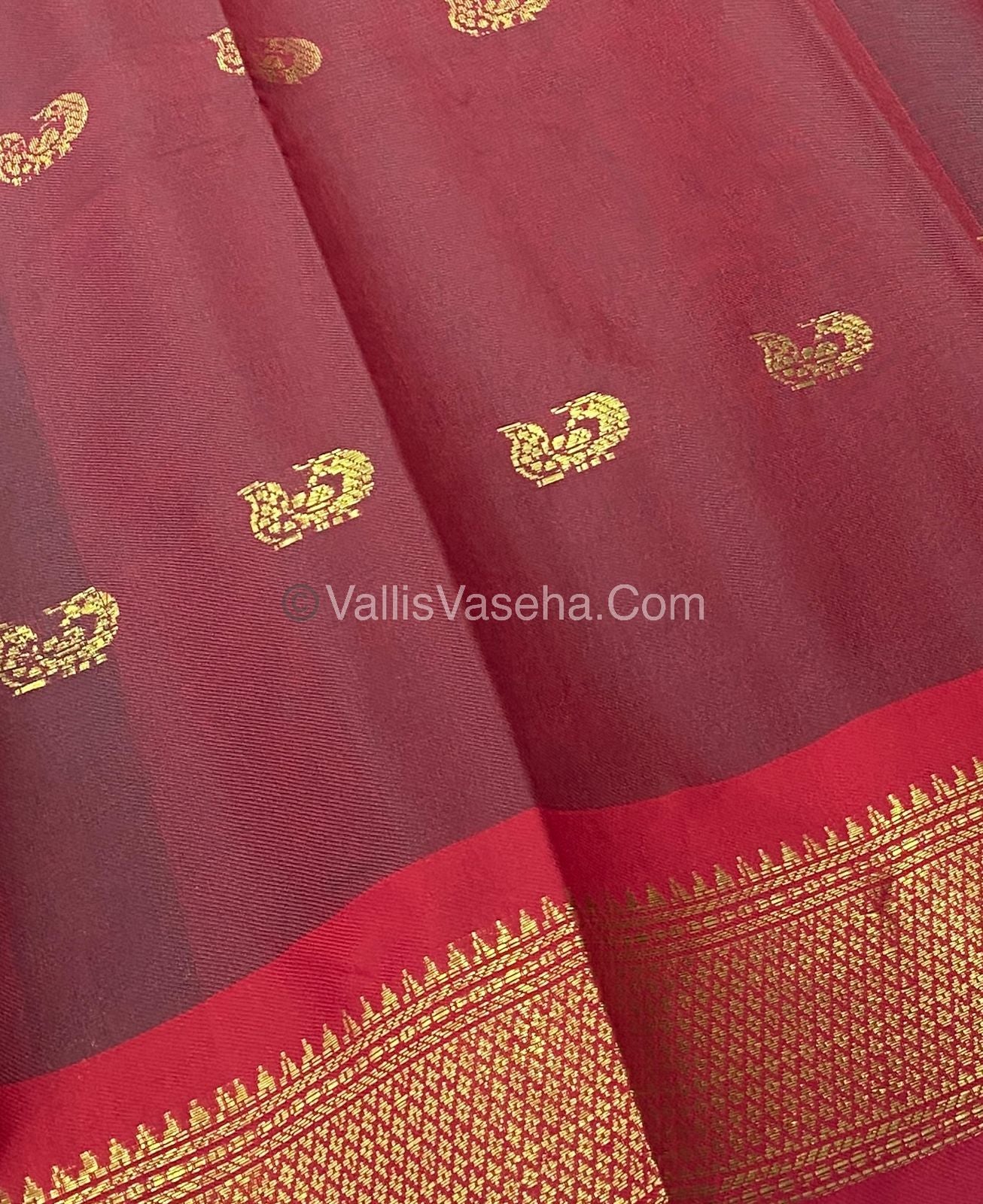 Semi Silk -  Light Green With  Red Combo - VVSS001