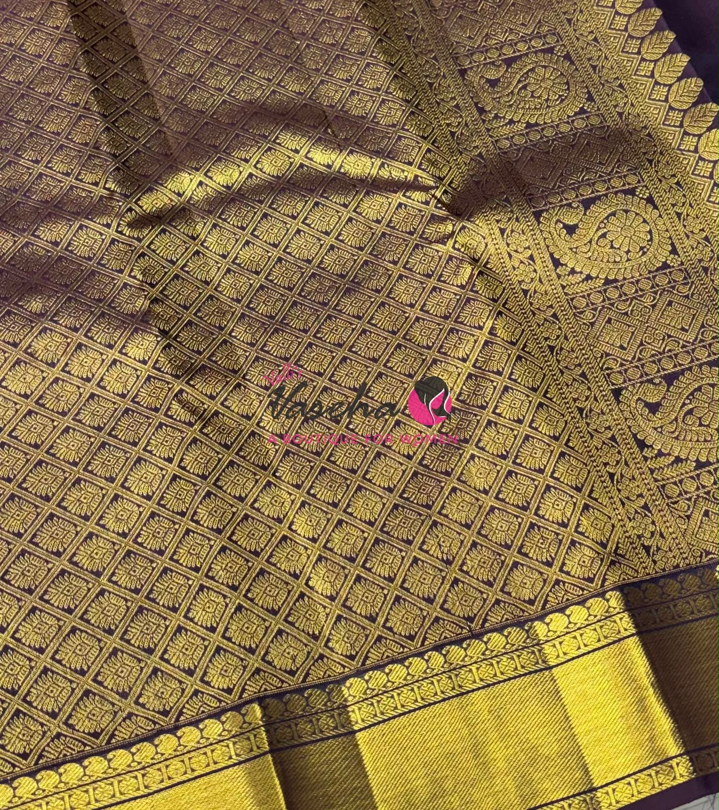 Pure Kanchipuram Silk Saree - Vendhaya Green & Wine Shade  - VVPS057